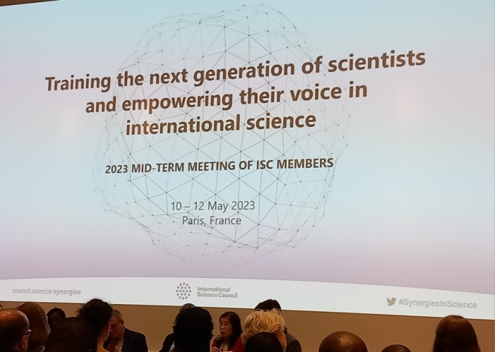 Зустріч членів міжнародної наукової ради "Використання синергії в науці"